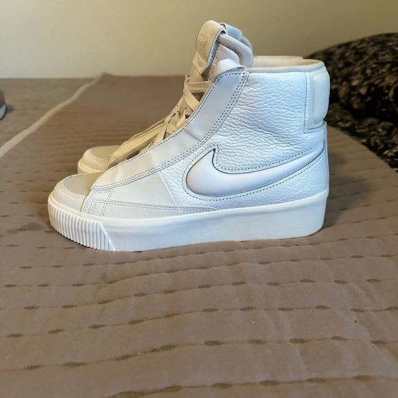 Women’s Nike Blazer Mid Victory - Picture 3 of 9